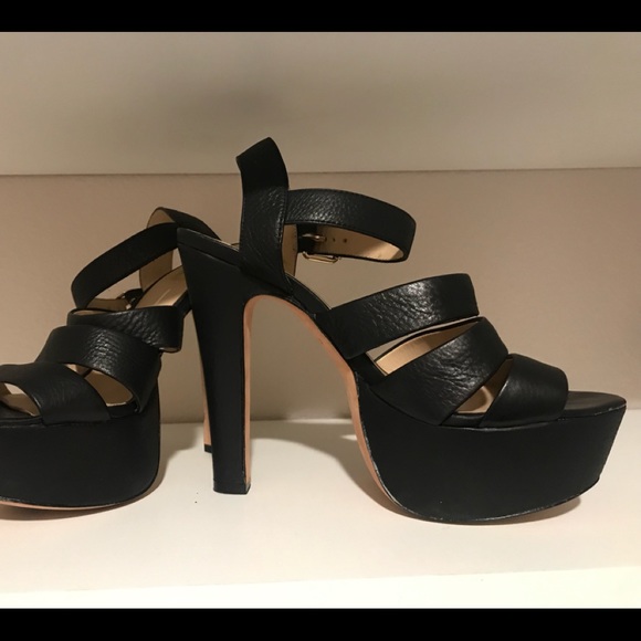 Black platform sandal with leather sole - Picture 2 of 6